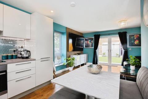 2 bedroom end of terrace house for sale, Skipper Walk, Ashford, TN24 9