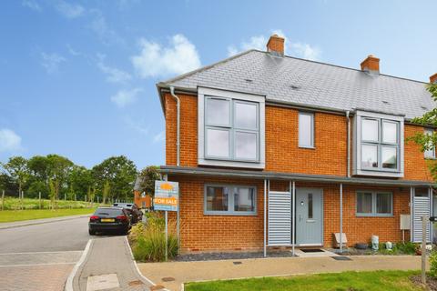 2 bedroom end of terrace house for sale, Skipper Walk, Ashford, TN24 9