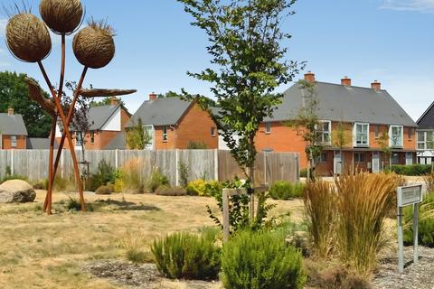 2 bedroom end of terrace house for sale, Skipper Walk, Ashford, TN24 9