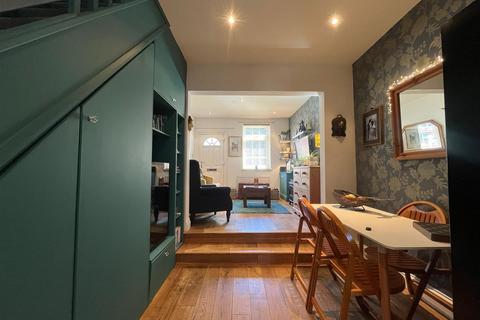 2 bedroom terraced house for sale, The Street Wrecclesham, Farnham