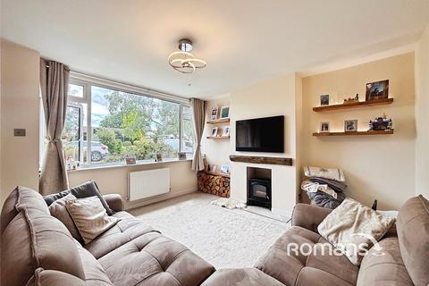 2 bedroom bungalow for sale, Frensham Close, Yateley, Hampshire