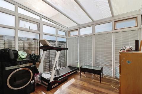 2 bedroom ground floor flat for sale, Rodway Road, Patchway, Bristol