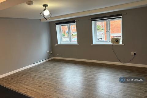1 bed flat/apartment for rent in Westfield Road, Yeovil, BA21