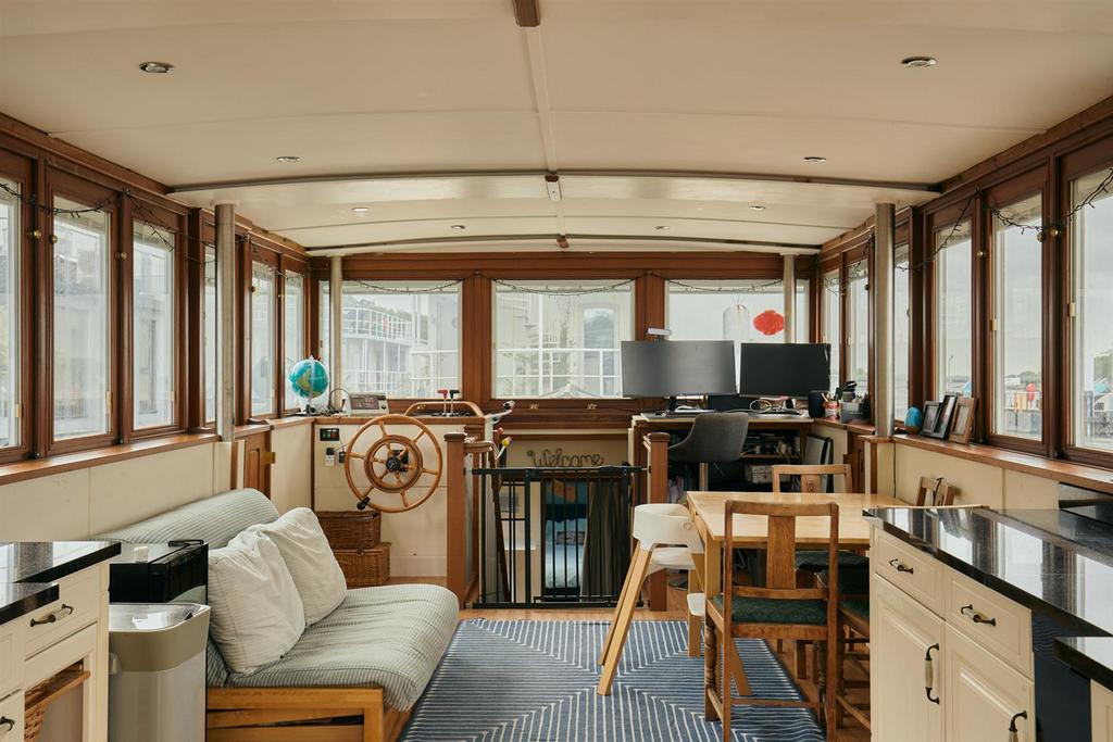 2 bedroom houseboat for sale