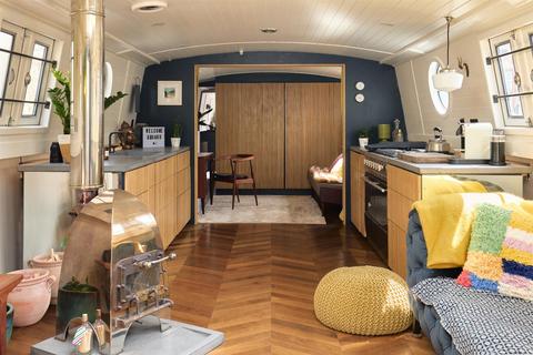 1 bedroom houseboat for sale, St Katharine Docks, Wapping, E1W