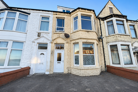 2 bedroom flat for sale, Waterloo Road, Blackpool