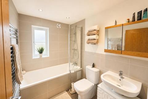 3 bedroom house to rent, Moor View, Addingham, Ilkley, West Yorkshire, LS29