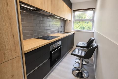 1 bedroom in a house share to rent, Ruislip Road, Northolt, UB5