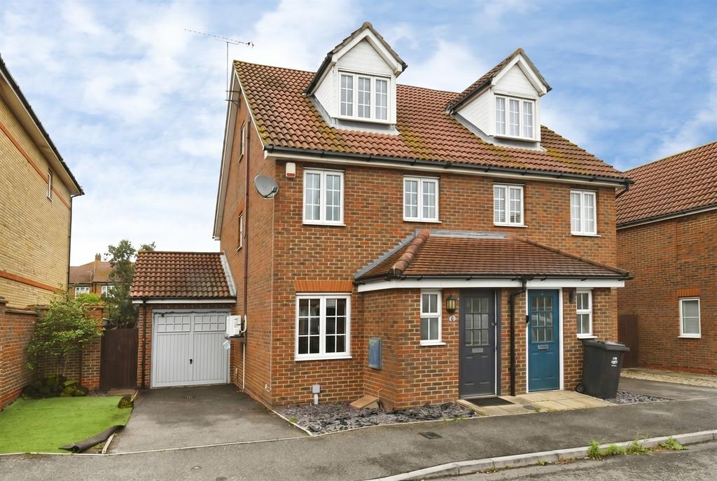 3 bedroom semi-detached house for sale