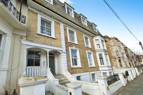 2 bed flat/apartment for rent in Dalby Square, Cliftonville, Margate