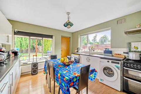 2 bedroom detached house for sale, Saunders Lane, Woking, GU22
