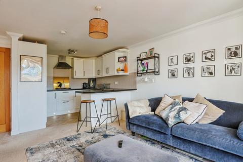 2 bedroom flat for sale, Hoopers, 32 Carters Avenue, Poole, BH15
