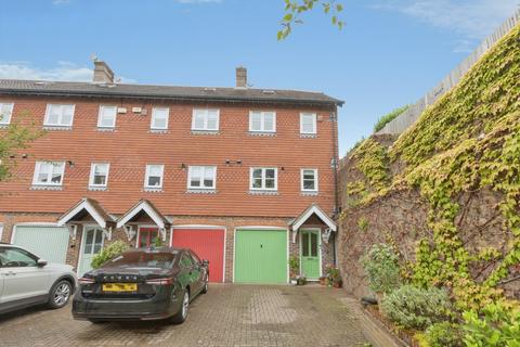 3 bedroom townhouse for sale, Cumberland Mews, Tunbridge Wells, Kent, TN1