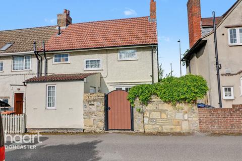 Semi-detached house - Great North Road, Woodlands, Doncaster