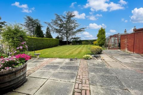 2 bedroom detached bungalow for sale, Common Lane, Lach Dennis, CW9