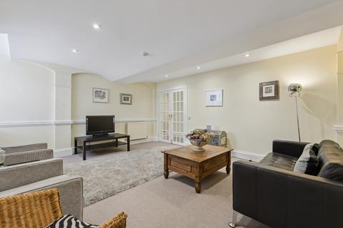 undefined, Allan Park, Stirling, Stirlingshire, FK8 2QG
