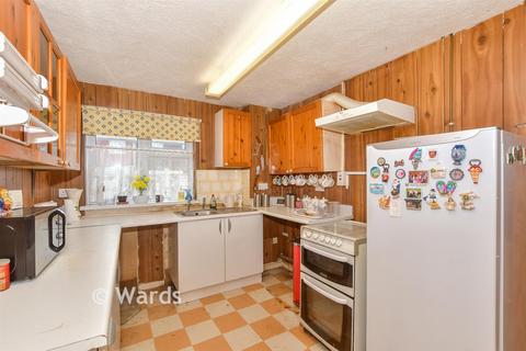 4 bedroom terraced house for sale, Speldhurst Close, Ashford, Kent