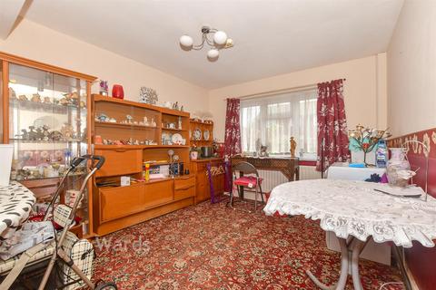 4 bedroom terraced house for sale, Speldhurst Close, Ashford TN23