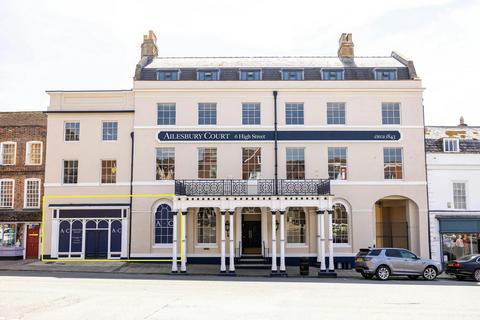 Office to rent, 6 High St Marlborough SN8 1AA