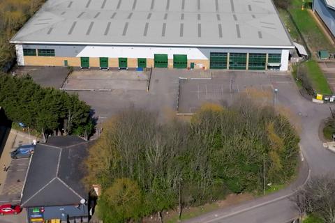 Warehouse to rent, Middleton Clos Banbury OX16 4RS