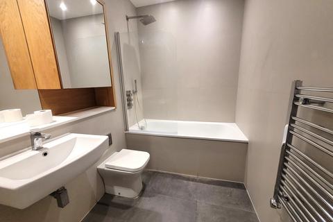 1 bedroom flat to rent, Bath Road, SLOUGH, SL1