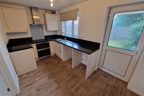 2 bedroom end of terrace house to rent, Claremont Grove, Somerset TA6
