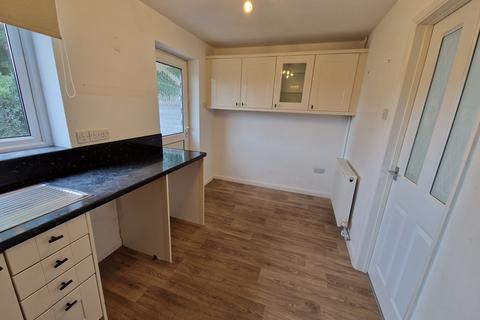 2 bedroom end of terrace house to rent, Claremont Grove, Somerset TA6