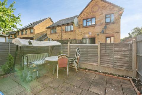 1 bedroom maisonette for sale, Wharf Road, Grays, Essex, RM17