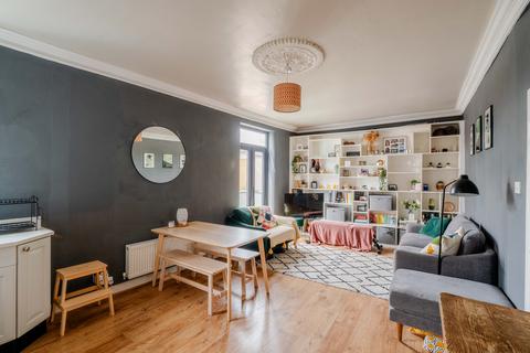 2 bedroom duplex for sale, Bristol BS8