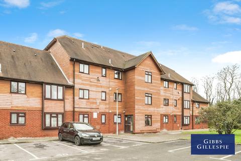 2 bedroom flat to rent, Philpots Close, Yiewsley, West Drayton, UB7