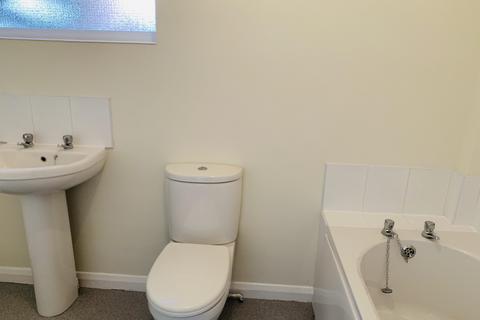 1 bedroom flat to rent, Doncaster Road, SCUNTHORPE