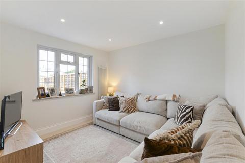 2 bedroom bungalow for sale, Offham Road, West Malling ME19