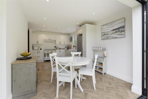 2 bedroom bungalow for sale, Offham Road, West Malling ME19
