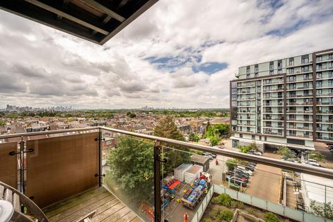 1 bedroom flat for sale, West Central Apartments, Walthamstow, London, E17