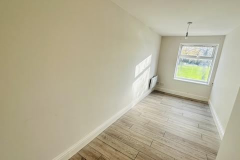 2 bedroom flat to rent, BEAUTIFUL 2 BED FLAT | AVAILABLE NOW  Chigwell Road, Woodford Green IG8