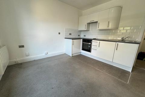 1 bedroom flat to rent, Wimborne Road, BOURNEMOUTH