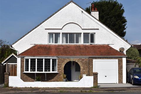 4 bedroom detached house for sale, Tennyson Road, Bognor Regis, West Sussex, PO21