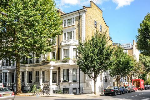 2 bedroom flat to rent, Marloes Road, London