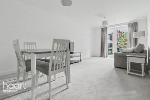 1 bedroom flat for sale, High View, Bedford