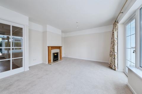 3 bedroom detached bungalow for sale, Highlands Road, Buckingham