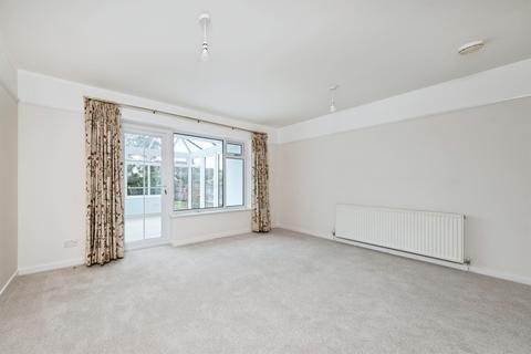 3 bedroom detached bungalow for sale, Highlands Road, Buckingham