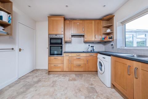 3 bedroom detached bungalow for sale, Highlands Road, Buckingham