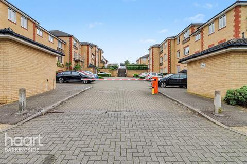 2 bedroom apartment for sale, Stoneleigh Road, Clayhall