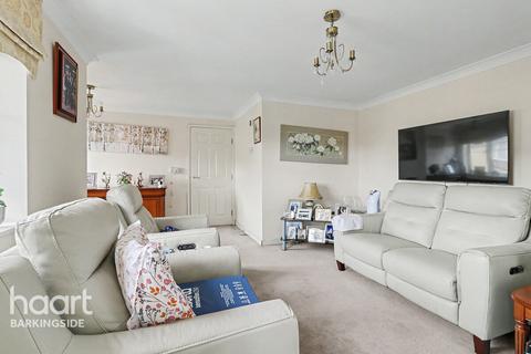 2 bedroom apartment for sale, Stoneleigh Road, Clayhall