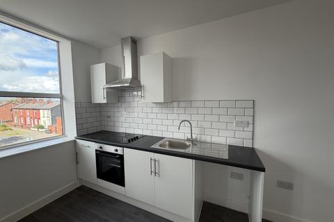 2 bedroom apartment to rent, Railway Road, Leigh, WN7