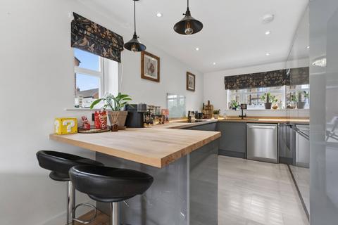 3 bedroom detached house for sale, High Street, Kettering NN14