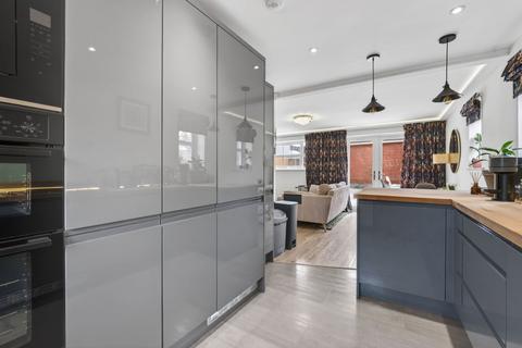 3 bedroom detached house for sale, High Street, Kettering NN14