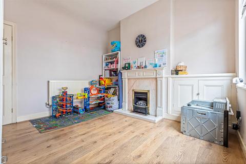 2 bedroom terraced house for sale, Vernon Road, Aylestone, Leicester