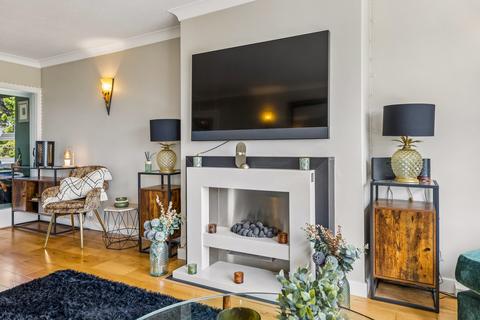 2 bedroom apartment for sale, Terregles Drive, Pollokshields, Glasgow