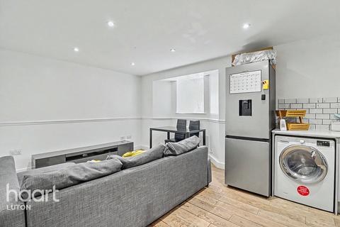 1 bedroom apartment for sale, Downs Road, Luton